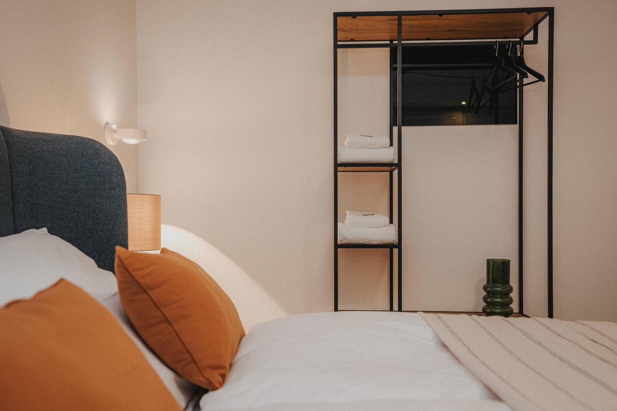 Downtown Apartment Mit Luxusbad Am Hafen Nur 5 Minuten Zu Fuss In Die Innenstadt Und Zum Bahnhof! Όλντεμπουργκ Εξωτερικό φωτογραφία