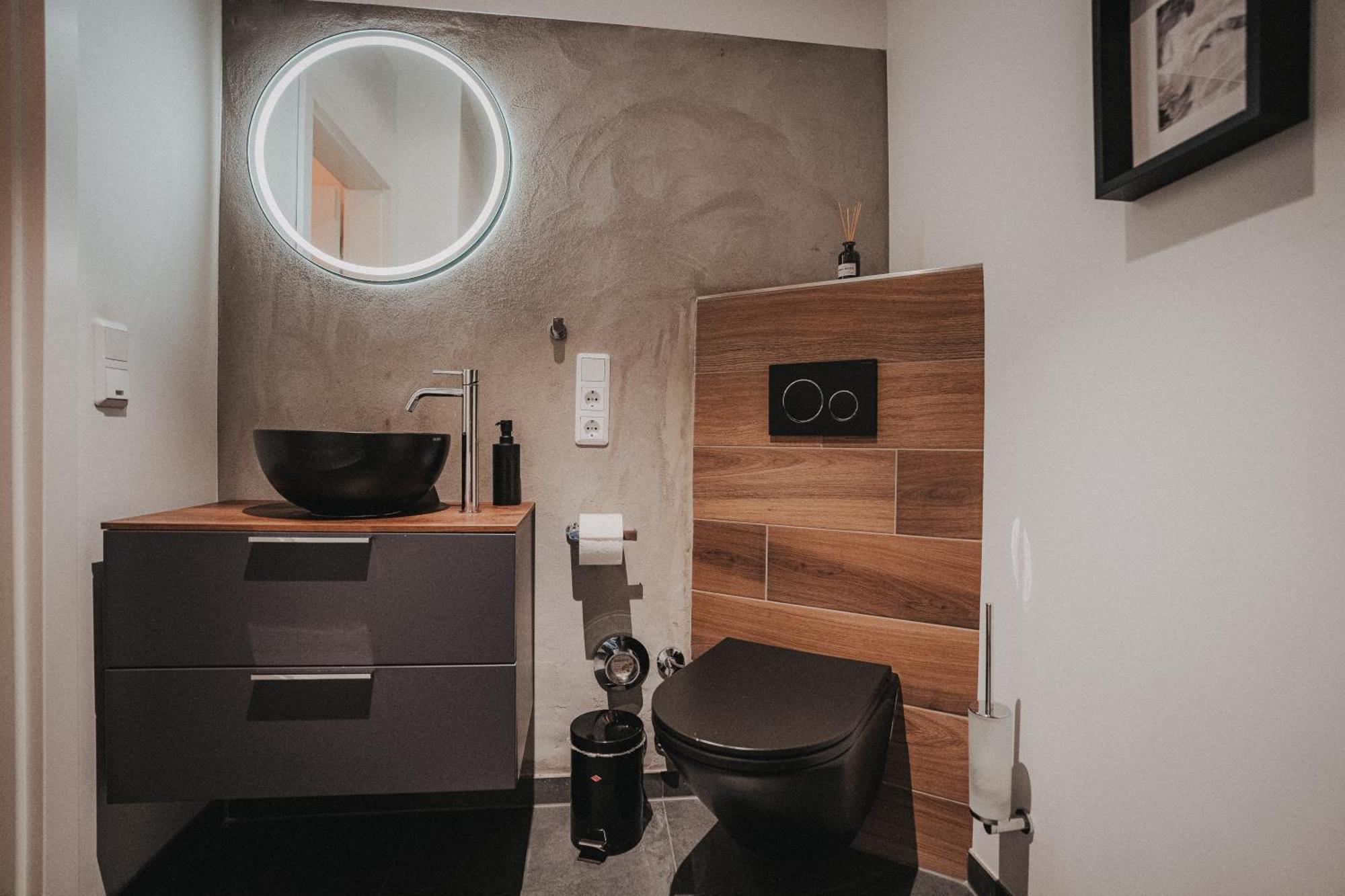 Downtown Apartment Mit Luxusbad Am Hafen Nur 5 Minuten Zu Fuss In Die Innenstadt Und Zum Bahnhof! Όλντεμπουργκ Εξωτερικό φωτογραφία